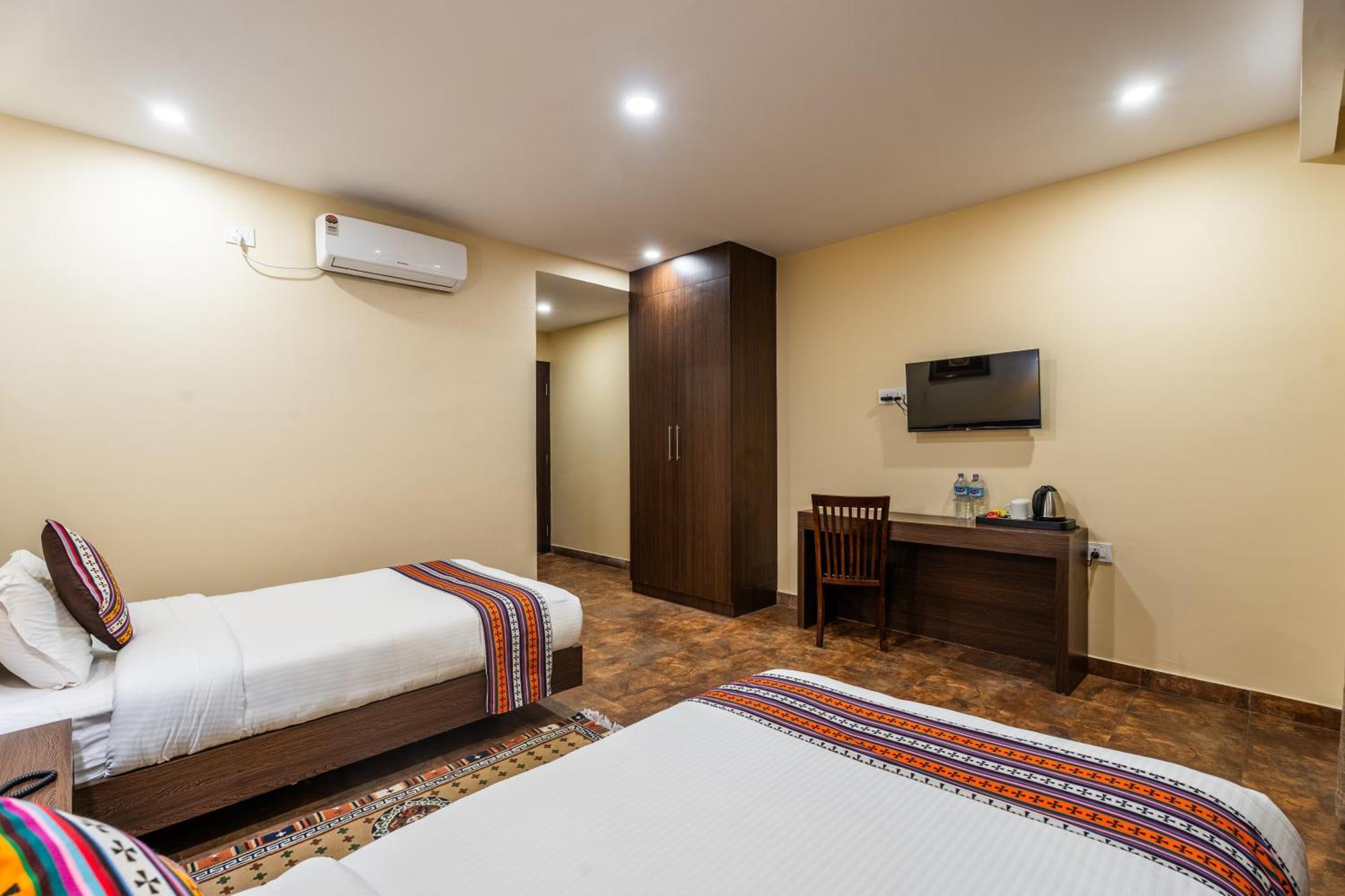 Hotel Yukhang Kathmandu Buitenkant foto